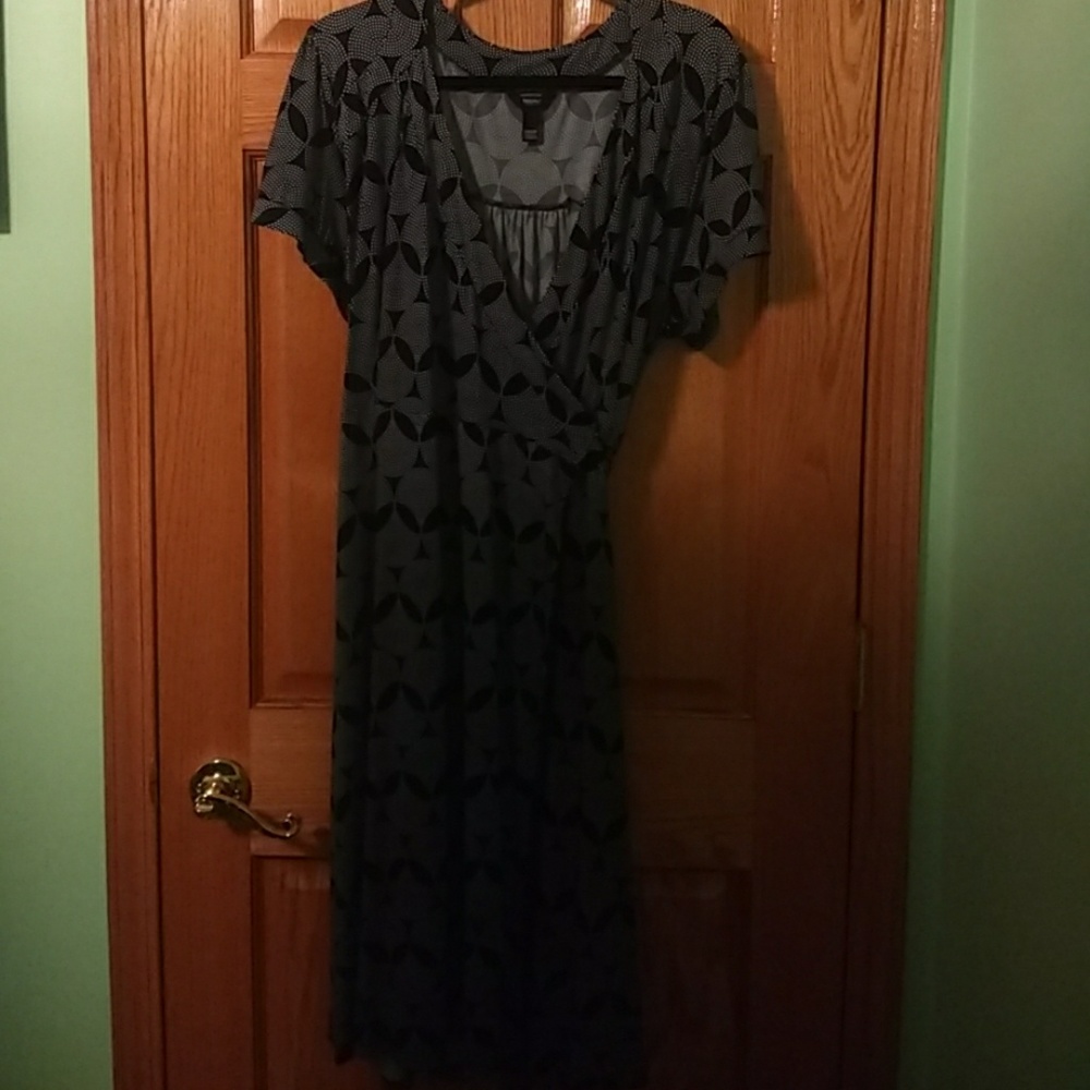 Black and white comfortable dress